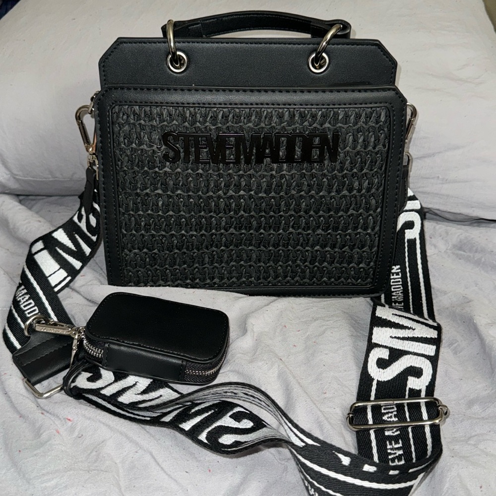 NWOT Steve Madden woven crossbody bag black 🖤🖤